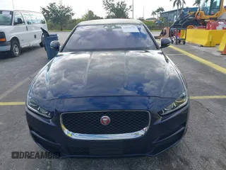 2019 Jaguar XE 25t Premium with VIN SAJAJ4FX9KCP46060, listed as a IAAI auction lot 42028720 with 38,953 mi miles. Bid and sale history available at carsss.com. Image 12.
