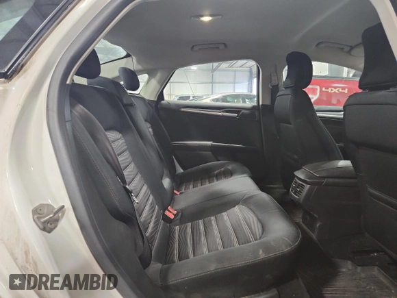 2016 Ford Fusion SE z VIN 1FA6P0HD8G5107507, wystawiony jako Copart lot #60481635 z przebiegiem 236 873 mil mil oraz Szkoda całkowita • Salvage title. Historia ofert i sprzedaży dostępna na DreamBid. Obrazek 10.