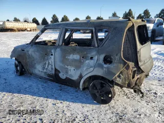 2018 Kia Soul with VIN KNDJN2A25J7570621, listed as a Copart auction lot 88435755 with 0 mi miles and Non Repairable. Bid and sale history available at carsss.com. Image 2.