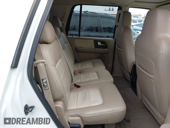 2003 Ford Expedition Eddie Bauer z VIN 1FMFU18L33LC34859, wystawiony jako IAAI lot #41681166 z przebiegiem 200 210 mil mil oraz . Historia ofert i sprzedaży dostępna na DreamBid. Obrazek 8.
