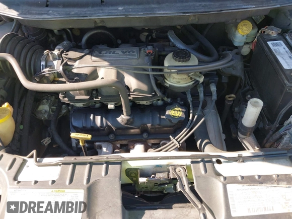 2002 Chrysler Town & Country Limited with VIN 2C8GP64L22R715175, listed as a IAAI auction lot 41312600 with 187,421 mi miles. Bid and sale history available at carsss.com. Image 10.