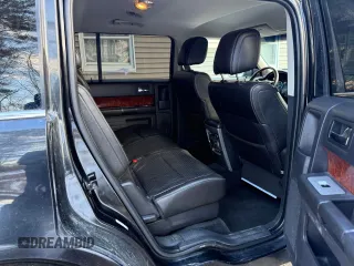 2010 Ford Flex Limited w/Ecoboost with VIN 2FMHK6DT4ABA33924, listed as a Copart auction lot 89022355 with 142,296 mi miles and Clean Title. Bid and sale history available at carsss.com. Image 6.