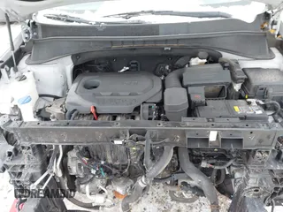 2019 Kia Sorento L with VIN 5XYPG4A31KG547981, listed as a IAAI auction lot 41253059 with 97,104 mi miles. Bid and sale history available at carsss.com. Image 10.