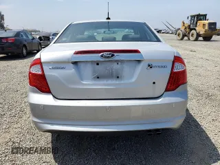 2010 Ford Fusion Hybrid z VIN 3FADP0L30AR394710, wystawiony jako Copart lot #60652485 z przebiegiem 114 135 mil mil oraz Szkoda całkowita • Salvage title. Historia ofert i sprzedaży dostępna na DreamBid. Obrazek 6.