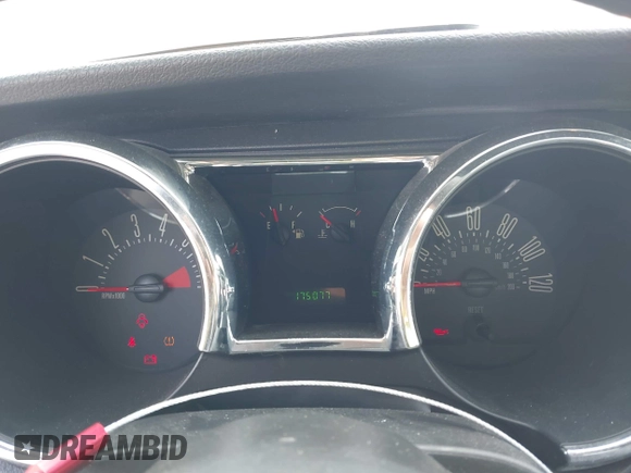 2007 Ford Mustang Deluxe with VIN 1ZVFT80N475370373, listed as a IAAI auction lot 41944197 with 175,077 mi miles. Bid and sale history available at carsss.com. Image 7.