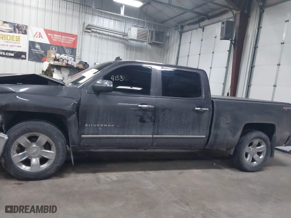2014 Chevrolet Silverado 1500 LTZ with VIN 3GCUKSEC0EG135671, listed as a IAAI auction lot 41539503 with 182,127 mi miles. Bid and sale history available at carsss.com. Image 14.