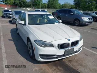 2014 BMW 5 Series 528i xDrive z VIN WBA5A7C51ED613681, wystawiony jako IAAI lot #42815560 z przebiegiem 103 584 mil mil oraz . Historia ofert i sprzedaży dostępna na DreamBid. Obrazek 1.