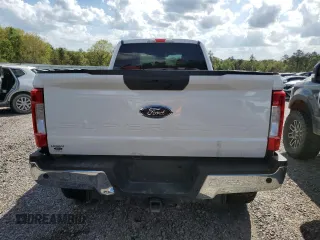 2017 Ford Super Duty F-250 SRW Lariat with VIN 1FT7W2BT2HEE85689, listed as a Copart auction lot 51426635 with 210,236 mi miles and Salvage Title. Bid and sale history available at carsss.com. Image 6.