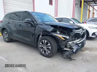 2022 Toyota Highlander XLE z VIN 5TDGZRAH9NS544837, wystawiony jako IAAI lot #42188707 z przebiegiem 64 967 mil mil oraz . Historia ofert i sprzedaży dostępna na DreamBid. Obrazek 1.