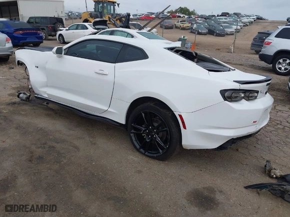 2021 Chevrolet Camaro 1LT with VIN 1G1FB1RS8M0100909, listed as a IAAI auction lot 40726519 with 1 mi miles. Bid and sale history available at carsss.com. Image 3.