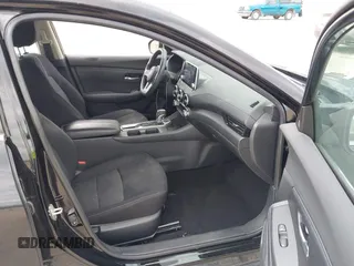 2021 Nissan Sentra SV with VIN 3N1AB8CV0MY318588, listed as a IAAI auction lot 42122489 with 80,904 mi miles. Bid and sale history available at carsss.com. Image 5.