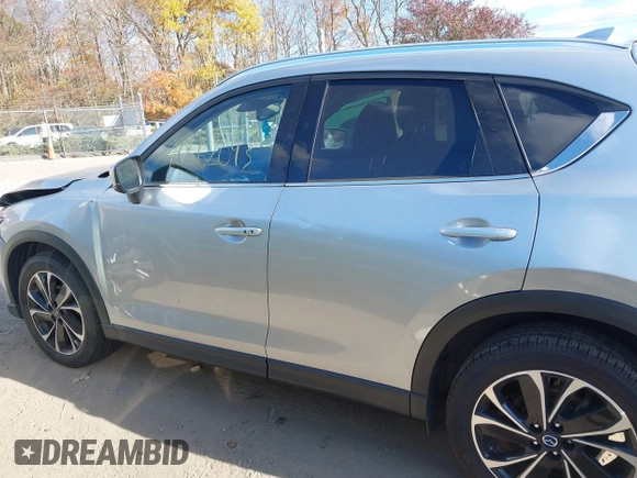 2023 Mazda CX-5 2.5 S Premium Package with VIN JM3KFBDM6P0158294, listed as a IAAI auction lot 40662093 with 15,841 mi miles. Bid and sale history available at carsss.com. Image 14.
