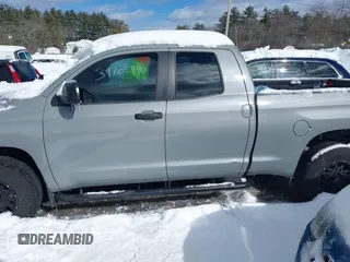 2014 Toyota Tundra 4WD Truck SR with VIN 5TFUM5F13EX051817, listed as a IAAI auction lot 41572338 with 138,459 mi miles. Bid and sale history available at carsss.com. Image 14.