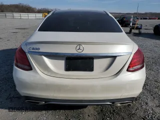 2017 Mercedes-Benz C 300 z VIN 55SWF4JBXHU196024, wystawiony jako Copart lot #42220035 z przebiegiem 95 899 mil mil oraz Szkoda całkowita • Salvage title. Historia ofert i sprzedaży dostępna na DreamBid. Obrazek 6.
