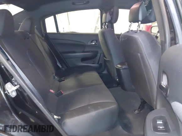 2014 Chrysler 200 LX with VIN 1C3CCBAG1EN158745, listed as a IAAI auction lot 40994879 with 180,000 mi miles. Bid and sale history available at carsss.com. Image 8.