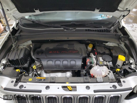 2015 Jeep Renegade Limited with VIN ZACCJBDT4FPB38928, listed as a Copart auction lot 54551955 with 15,689 mi miles and Salvage Title. Bid and sale history available at DreamBid. Image 11.