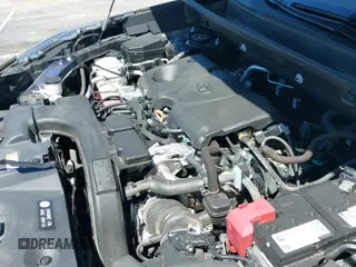 2021 Toyota RAV4 XLE Premium z VIN 2T3C1RFV4MW136666, wystawiony jako IAAI lot #43022842 z przebiegiem 39 208 mil mil oraz . Historia ofert i sprzedaży dostępna na DreamBid. Obrazek 20.