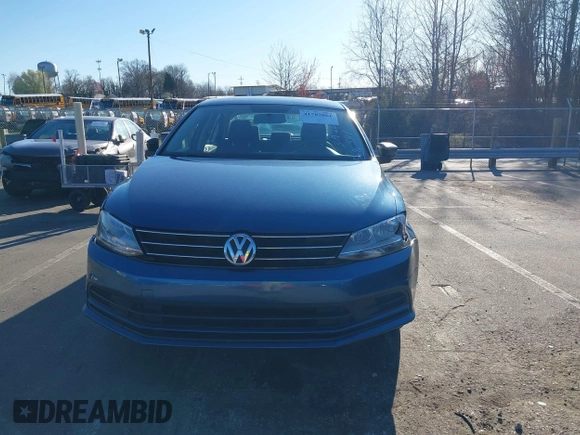 2015 Volkswagen Jetta SE z VIN 3VWD07AJ4FM285676, wystawiony jako IAAI lot #41787061 z przebiegiem 142 537 mil mil oraz . Historia ofert i sprzedaży dostępna na DreamBid. Obrazek 11.