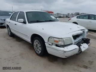 2006 Mercury Grand Marquis GS with VIN 2MEFM74V66X652000, listed as a IAAI auction lot 41697204 with 1 mi miles. Bid and sale history available at carsss.com. Image 1.