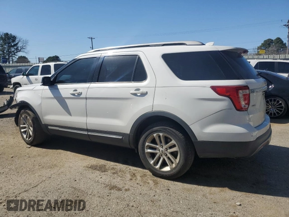 2017 Ford Explorer XLT with VIN 1FM5K7D88HGD78042, listed as a Copart auction lot 48371795 with 134,202 mi miles and Salvage Title. Bid and sale history available at carsss.com. Image 2.