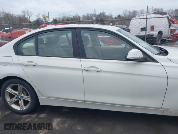 2014 BMW 3 Series 328i xDrive with VIN WBA3B5C55EP543478, listed as a IAAI auction lot 41629266 with 150,595 mi miles and . Bid and sale history available at DreamBid. Image 14.