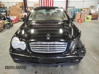 2003 Mercedes-Benz C 240 z VIN WDBRF81J23F365985, wystawiony jako Copart lot #85212194 z przebiegiem 139 328 mil mil oraz Szkoda całkowita • Salvage title. Historia ofert i sprzedaży dostępna na DreamBid. Obrazek 5.
