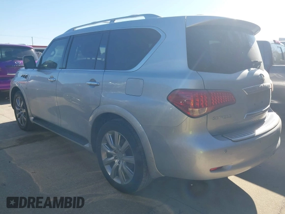 2014 Infiniti QX80 z VIN JN8AZ2NE0E9062158, wystawiony jako IAAI lot #41667272 z przebiegiem 154 046 mil mil oraz . Historia ofert i sprzedaży dostępna na DreamBid. Obrazek 3.