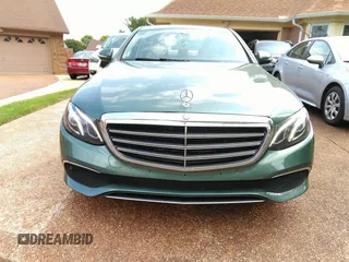 2017 Mercedes-Benz E 300 Luxury with VIN WDDZF4KB5HA102997, listed as a IAAI auction lot 42437956 with 48,368 mi miles and . Bid and sale history available at DreamBid. Image 12.