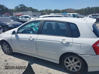 2006 Kia Spectra with VIN KNAFE162765318099, listed as a IAAI auction lot 41890796 with 241,431 mi miles. Bid and sale history available at carsss.com. Image 14.