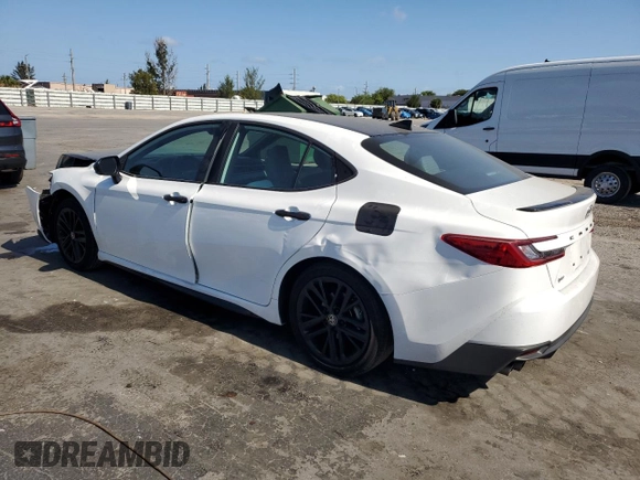 2025 Toyota Camry LE z VIN 4T1DAACK6SU062124, wystawiony jako Copart lot #54156185 z przebiegiem 16 210 mil mil oraz Szkoda całkowita • Salvage title. Historia ofert i sprzedaży dostępna na DreamBid. Obrazek 2.