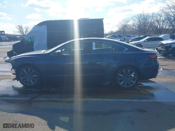 2018 Mazda Mazda6 Touring with VIN JM1GL1VM4J1318433, listed as a IAAI auction lot 41552864 with 72,146 mi miles. Bid and sale history available at carsss.com. Image 14.
