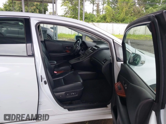 2010 Lexus HS 250h with VIN JTHBB1BA8A2014134, listed as a IAAI auction lot 40067857 with 121,313 mi miles and . Bid and sale history available at DreamBid. Image 5.