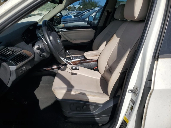 2011 BMW X5 35i with VIN 5UXZV4C55BL407979, listed as a Copart auction lot 53757955 with 165,895 mi miles and Clean Title. Bid and sale history available at carsss.com. Image 7.