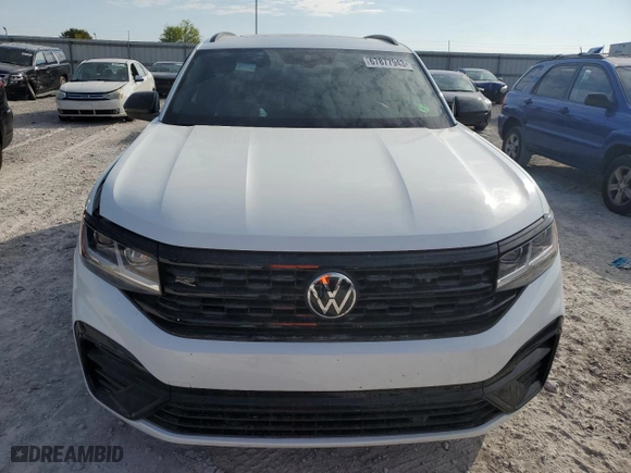 2023 Volkswagen Atlas Cross Sport 3.6L V6 SEL with VIN 1V2SE2CA3PC222405, listed as a Copart auction lot 67877943 with 11,492 mi miles. Bid and sale history available at carsss.com. Image 5.