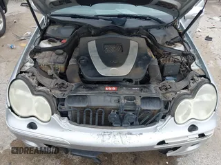 2006 Mercedes-Benz C 230 Sport z VIN WDBRF52H66E021404, wystawiony jako IAAI lot #42274619 z przebiegiem 195 062 mil mil oraz . Historia ofert i sprzedaży dostępna na DreamBid. Obrazek 10.