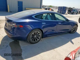 2019 Tesla Model S 75D z VIN 5YJSA1E2XKF339553, wystawiony jako Copart lot #52407075 z przebiegiem 121 491 mil mil oraz Szkoda całkowita • Salvage title. Historia ofert i sprzedaży dostępna na DreamBid. Obrazek 3.