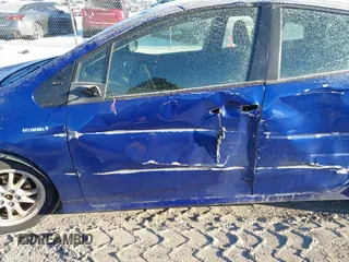 2018 Toyota Prius Two with VIN JTDKBRFU4J3597557, listed as a IAAI auction lot 41628706 with 141,555 mi miles. Bid and sale history available at carsss.com. Image 19.