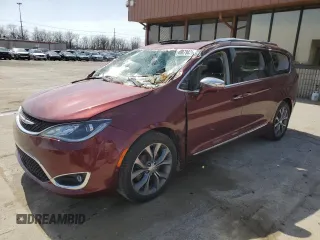 2018 Chrysler Pacifica Limited z VIN 2C4RC1GG8JR132387, wystawiony jako Copart lot #49879475 z przebiegiem 68 484 mil mil oraz Czysty tytuł • Clean title. Historia ofert i sprzedaży dostępna na DreamBid. Obrazek 1.
