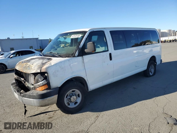 2007 Chevrolet Express Passenger z VIN 1GAHG39U471121312, wystawiony jako Copart lot #47570155 z przebiegiem 139 078 mil mil oraz Szkoda całkowita • Salvage title. Historia ofert i sprzedaży dostępna na DreamBid. Obrazek 1.