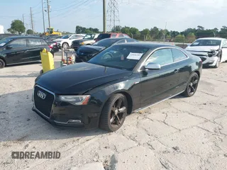 2013 Audi S5 Premium Plus z VIN WAUCGAFR6DA023803, wystawiony jako IAAI lot #42036505 z przebiegiem 140 079 mil mil oraz . Historia ofert i sprzedaży dostępna na DreamBid. Obrazek 17.