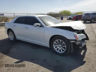 2012 Chrysler 300 C z VIN 2C3CCAET6CH195930, wystawiony jako Copart lot #54779835 z przebiegiem 103 022 mil mil oraz Szkoda całkowita • Salvage title. Historia ofert i sprzedaży dostępna na DreamBid. Obrazek 4.