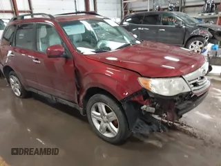 2010 Subaru Forester 2.5X Premium with VIN JF2SH6CC7AH739915, listed as a IAAI auction lot 41142305 with 137,764 mi miles. Bid and sale history available at carsss.com. Image 1.