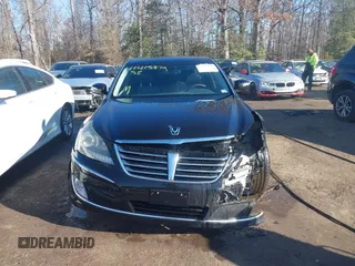 2011 Hyundai Equus Signature with VIN KMHGH4JF2BU033929, listed as a IAAI auction lot 41415879 with 149,149 mi miles and . Bid and sale history available at DreamBid. Image 12.