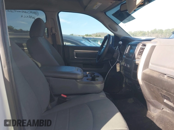 2016 Ram 2500 SLT with VIN 3C6UR5DL2GG132442, listed as a IAAI auction lot 41670645 with 405,051 mi miles. Bid and sale history available at carsss.com. Image 5.