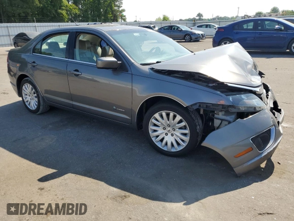 2010 Ford Fusion Hybrid z VIN 3FADP0L33AR267806, wystawiony jako Copart lot #55952815 z przebiegiem 146 912 mil mil oraz Szkoda całkowita • Salvage title. Historia ofert i sprzedaży dostępna na DreamBid. Obrazek 4.