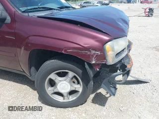 2007 Chevrolet TrailBlazer LS with VIN 1GNDS13S172275140, listed as a IAAI auction lot 42129093 with 212,903 mi miles and . Bid and sale history available at DreamBid. Image 19.