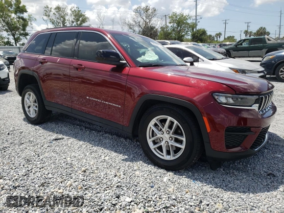 2024 Jeep Grand Cherokee Laredo X with VIN 1C4RJHAG5RC194583, listed as a Copart auction lot 52618915 with 19,283 mi miles and Salvage Title. Bid and sale history available at carsss.com. Image 4.