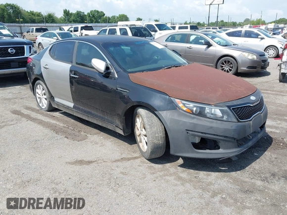 2015 Kia Optima EX z VIN 5XXGN4A79FG373483, wystawiony jako IAAI lot #42514913 z przebiegiem 246 487 mil mil oraz . Historia ofert i sprzedaży dostępna na DreamBid. Obrazek 1.