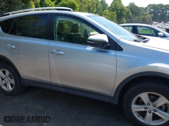 2013 Toyota RAV4 XLE с VIN JTMRFREV9DD022222, выставлен на аукционе IAAI как лот 42530180 с пробегом 218 930 миль миль и . История ставок и продаж доступна на DreamBid. Изображение 13.