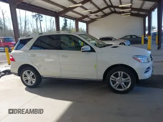 2012 Mercedes-Benz M ML 350 with VIN 4JGDA5HB1CA013738, listed as a IAAI auction lot 42024949 with 81,124 mi miles. Bid and sale history available at carsss.com. Image 14.